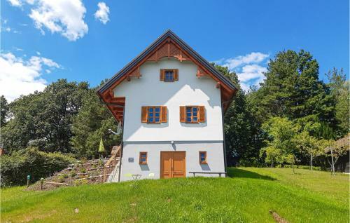 Nice Home In Glasing With Wifi And 2 Bedrooms