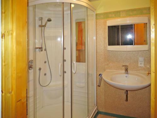 Holiday Home Hermann - Gop225
