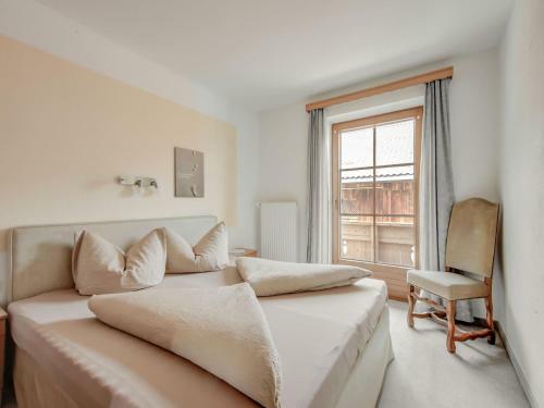 Attractive Apartment In Hainzenberg With Ski Storage