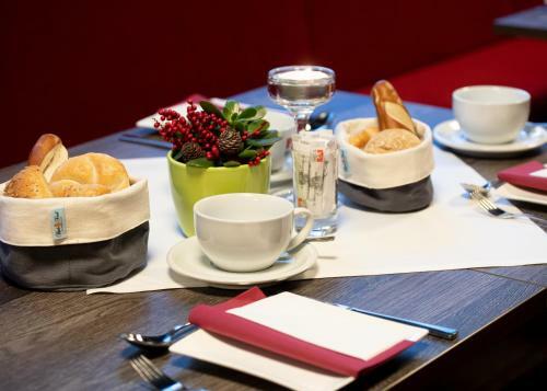 Rufi's Hotel & Apartments