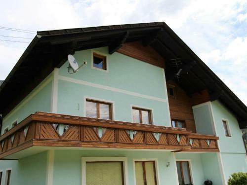 Elite Mansion In Hermagor-pressegger See With Garden