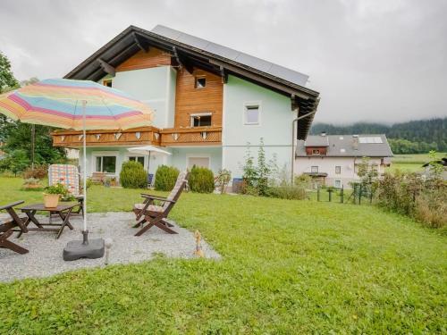 Elite Mansion In Hermagor-pressegger See With Garden