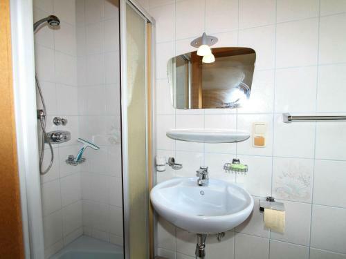 Elite Mansion In Hermagor-pressegger See With Garden