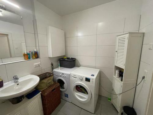 Hostal Room In Apartment - Biyan Appartment 111