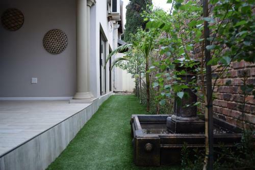 Hostal African Moon Corporate House