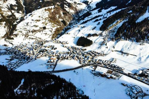 Modern Mountain Apart Directly By Skiing Area