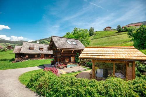 Napoleonvilla Holiday Home