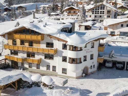 Spacious Apartment In Sankt Anton Am Arlberg With Balcony