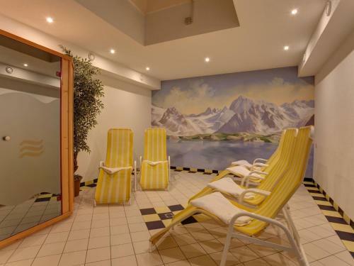 Spacious Apartment In Sankt Anton Am Arlberg With Balcony