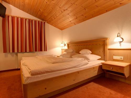 Spacious Apartment In Sankt Anton Am Arlberg With Balcony