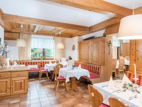 Pretty Holiday Home In Schladming On The Slopes