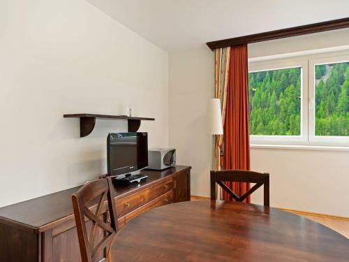 Hilltop Apartment In Zwieselstein With Terrace