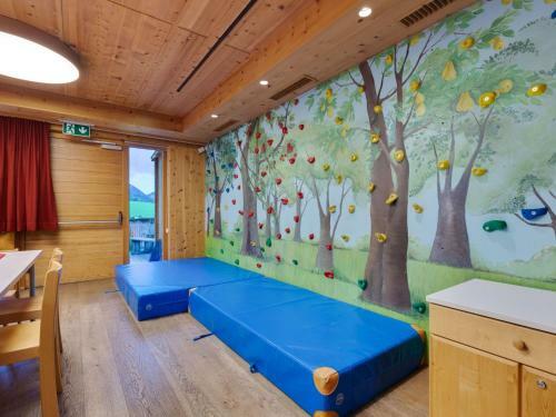 Quaint Holiday Home In S�ll With Garden