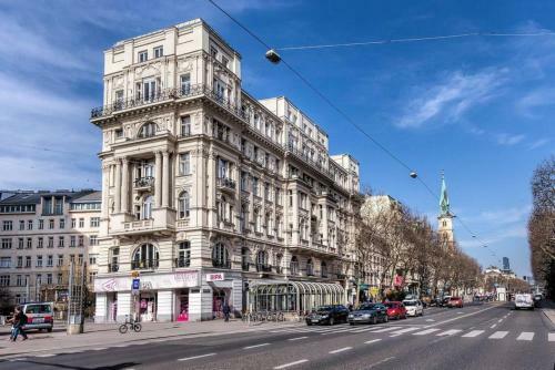 Luxury Penthouse In The Of Vienna