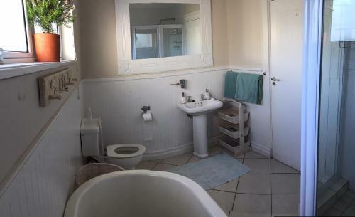 Bed & Breakfast Sea Breeze Beach House Plettenberg Bay