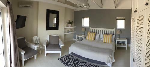 Bed & Breakfast Sea Breeze Beach House Plettenberg Bay
