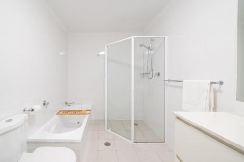 Water View Home- Minutes To Town
