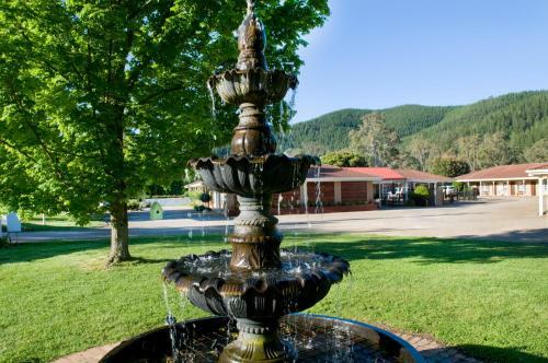 Hotel Ovens Valley Motor Inn