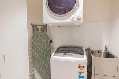 Apartamento Highlife Luxury*carpark*wifi*pool*gym*netflix