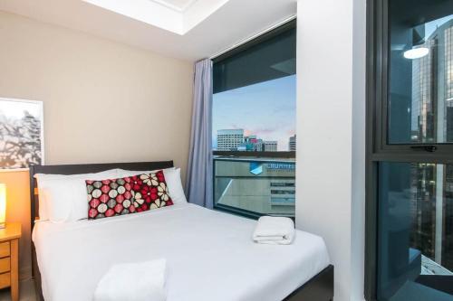 Amazing Brisbane Cbd 2 Bedroom Apartment With River Views