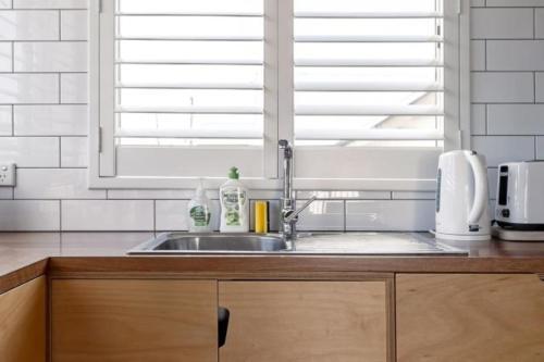 Apartamento Re-imagined Urban Flat With Skyline View Balcony