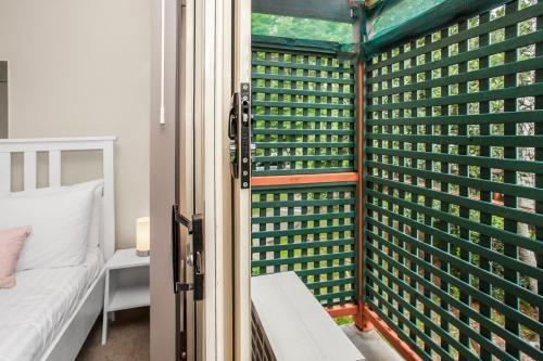 Apartamento Comfy Studio With Parking Near Gabba And Restaurants