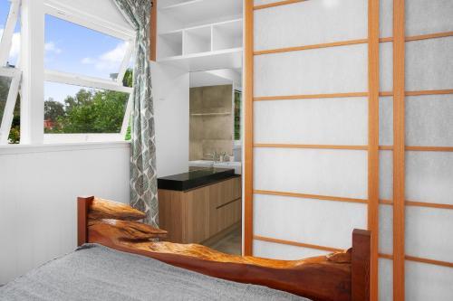 Apartamento Beautiful Family Home With Deck, Yard And Parking