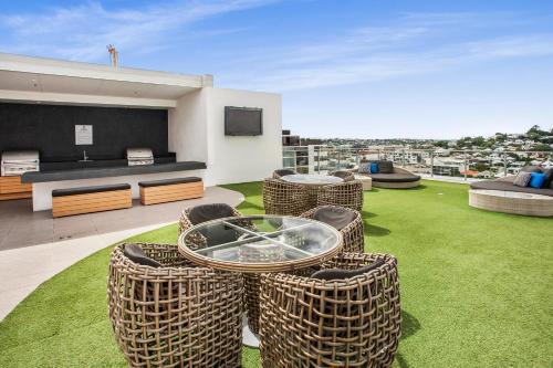 Apartamento Slick 2-bed Valley Pad With Balcony And Rooftop Pool