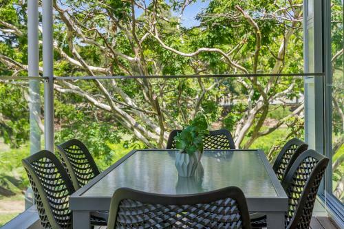 Sedgley Place - Executive 2br Terrace Home On The Park