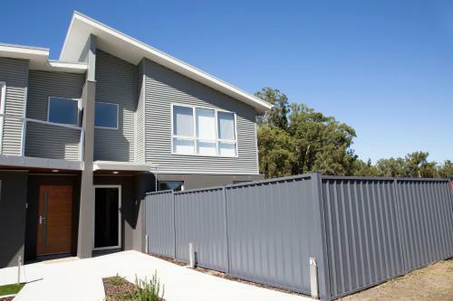 Brand New Home // Close Proximity To The Beach