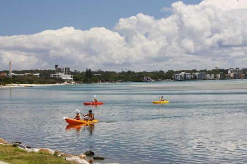 Apartamento Eastbourne U4, 80 Esplanade, Golden Beach