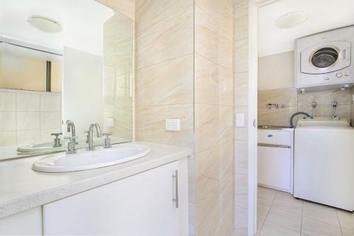 Apartamento Eastbourne U4, 80 Esplanade, Golden Beach