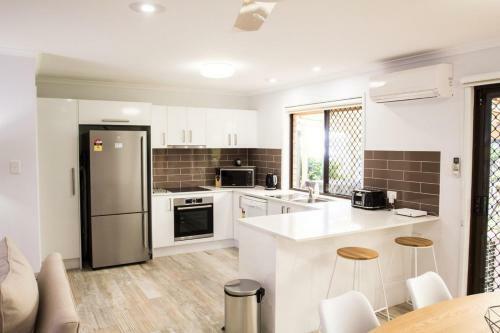 Wellington Parade 1/15a, Shelly Beach, Caloundra