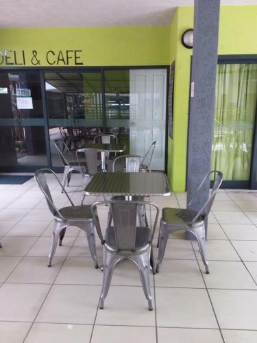 Jackies City Central Apartment