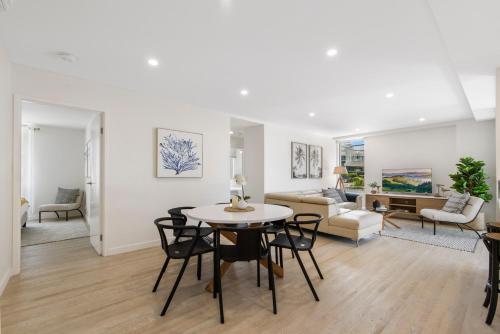 Apartamento Stunning 3-bed Unit With Parking And Pool Near Beach