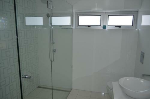 Kings Edge Holiday Apartments