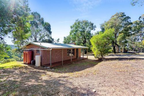 Braeside Cabin Three - Parsonsia