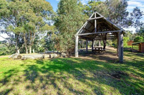 Braeside Cabin One - Pinkwood
