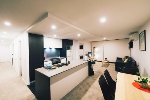 "mid Night" Apartment Canberra City Onsite Parking