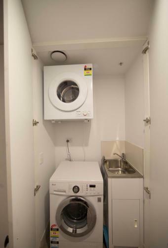 "mid Night" Apartment Canberra City Onsite Parking
