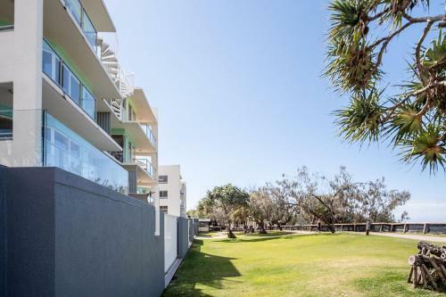 Apartamento Top Floor Kings Beach Views With Private Rooftop Terrace With Spa Bath