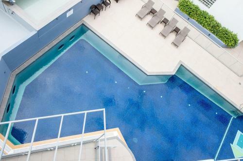 Apartamento Top Floor Kings Beach Views With Private Rooftop Terrace With Spa Bath