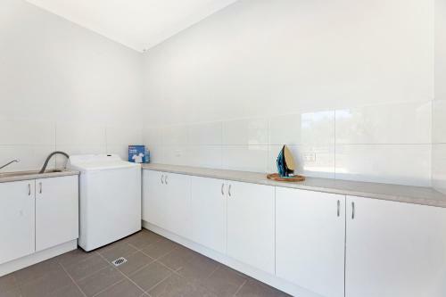 Henkley Cottage 1 - Isaiah