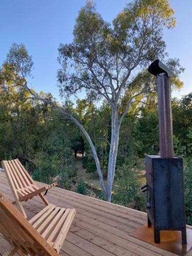 Castlemaine Gardens Luxury Glamtainer
