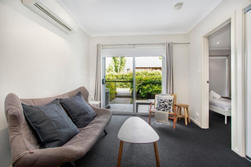Apartamento Comfy Unit Next To Majura Oval, 10 Min From Cbd