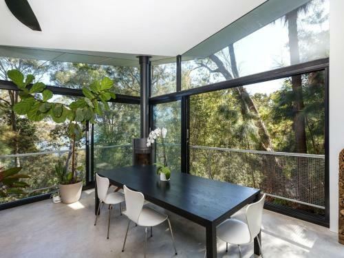 Alya Treehouse