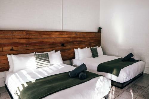 Motel Surfaris Retreat