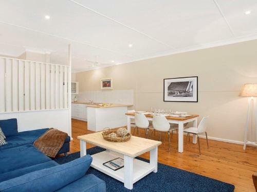 Ocean Blue Apartment One - Oceanfront Apartment