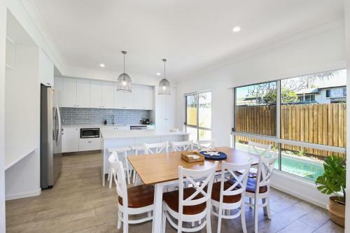 11 Ann Street, Coolum Beach