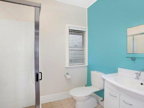 Ocean Blue Apartment Two - Oceanfront Apartment